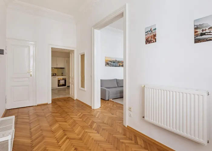 Grand Viennese 2